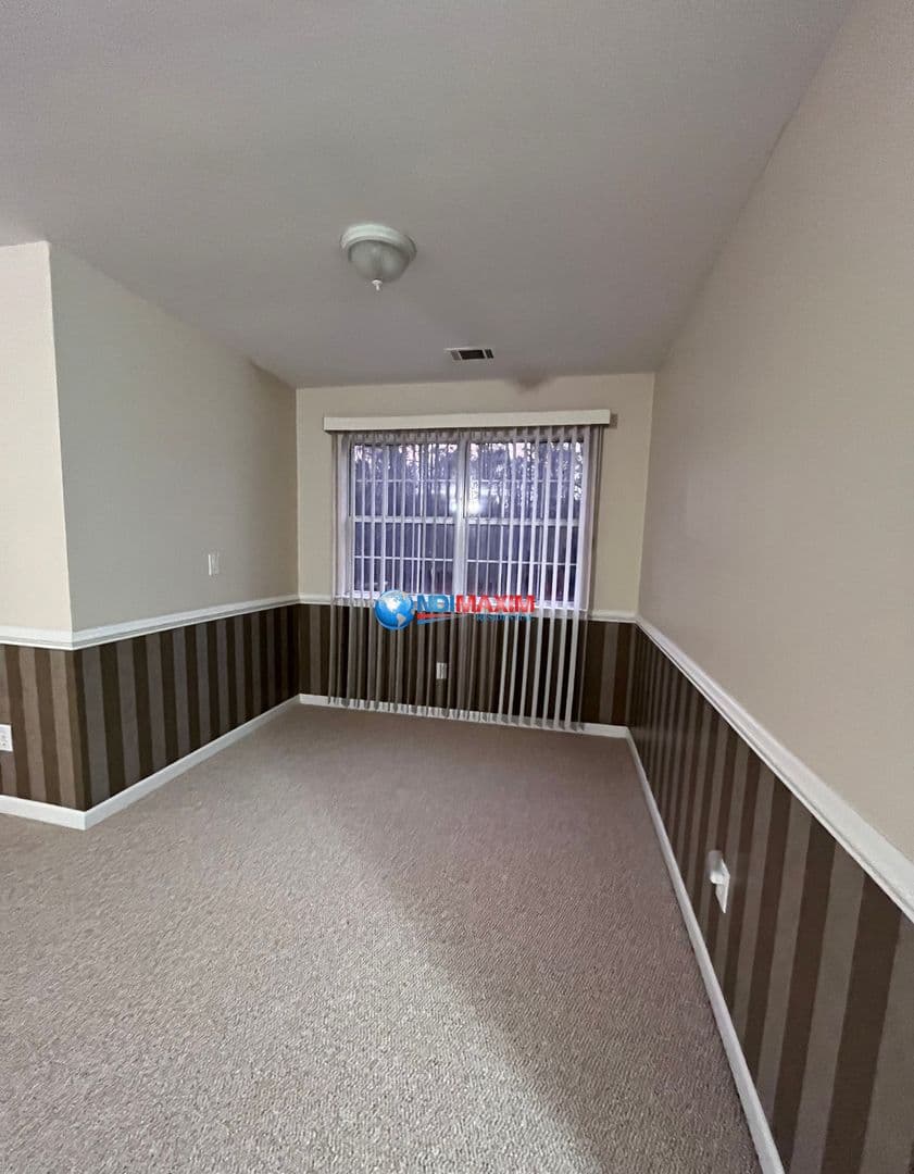 Duluth House: 4066 Parkway Circle