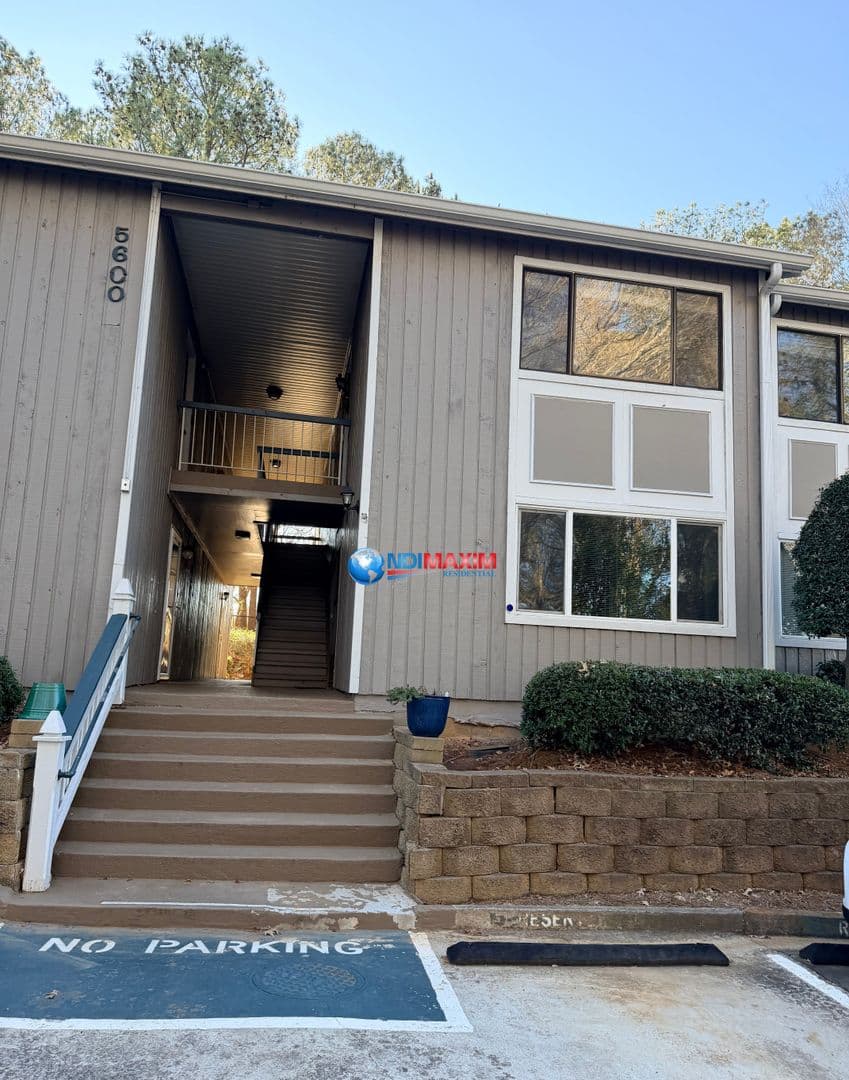 Peachtree Corners House: 5616 Woodmont Boulevard
