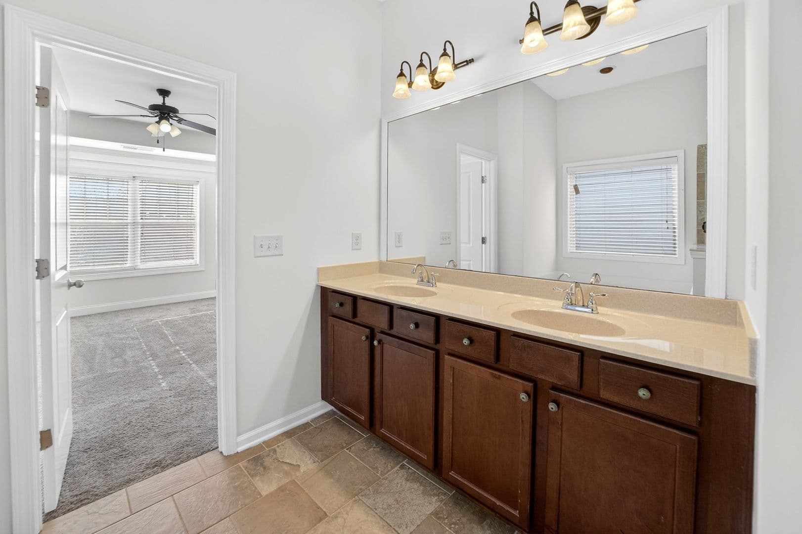 Suwanee House: 269 Privet Circle