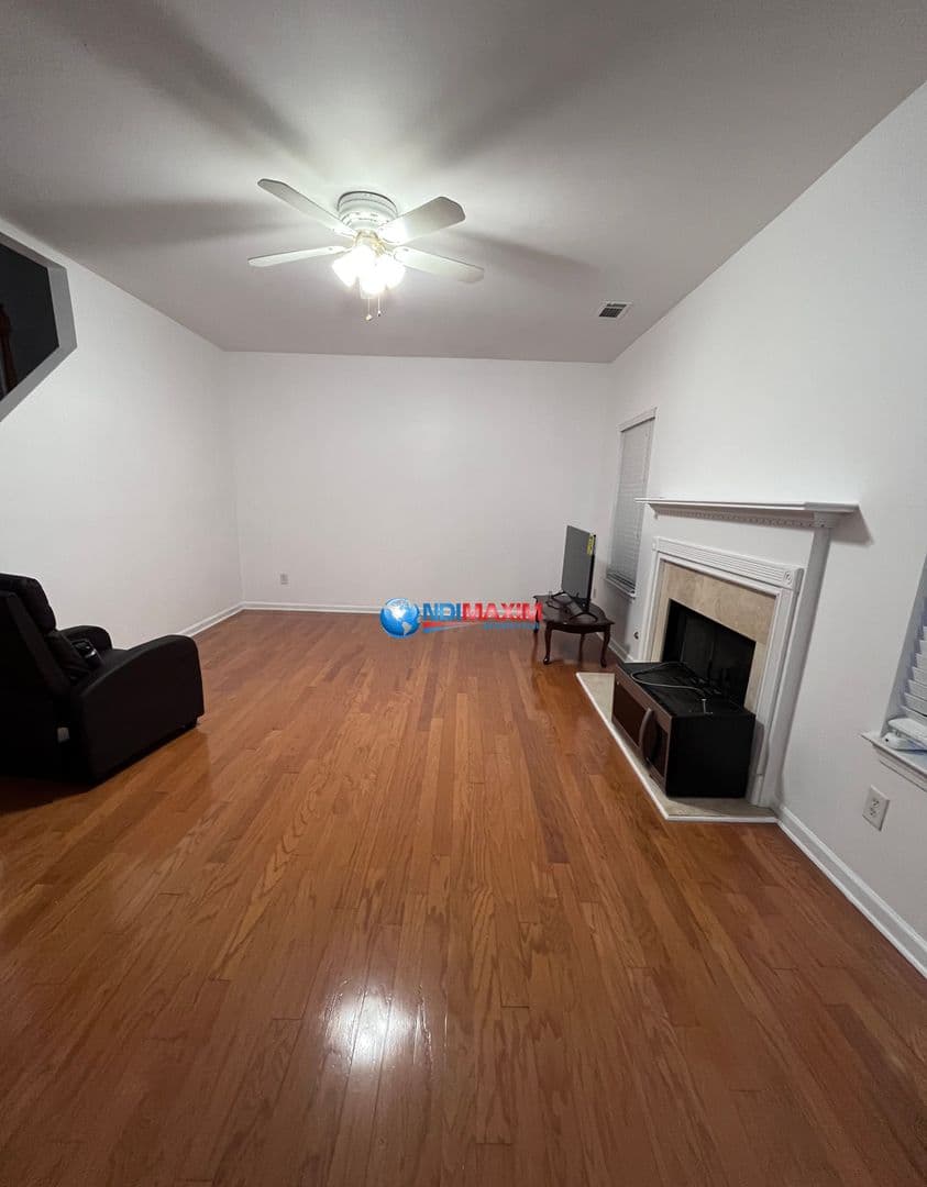 Duluth House: 4066 Parkway Circle