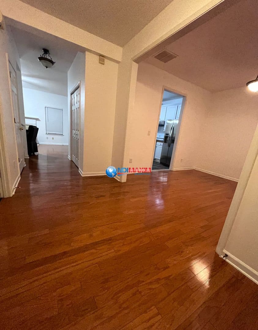 Duluth House: 4066 Parkway Circle