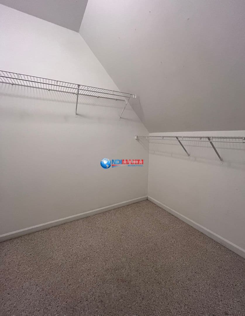 Duluth House: 4066 Parkway Circle