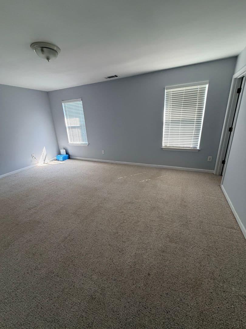 Duluth House: 4066 Parkway Circle