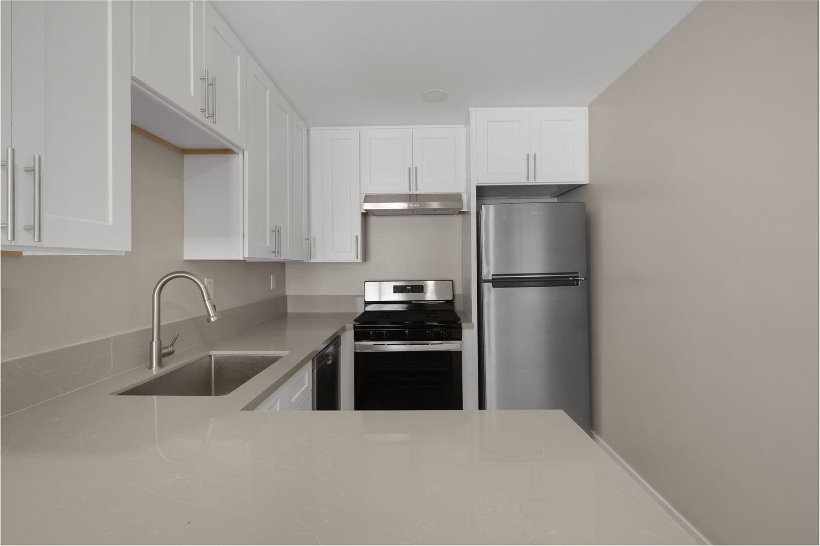San Diego Apartment: 2429-2445 J St