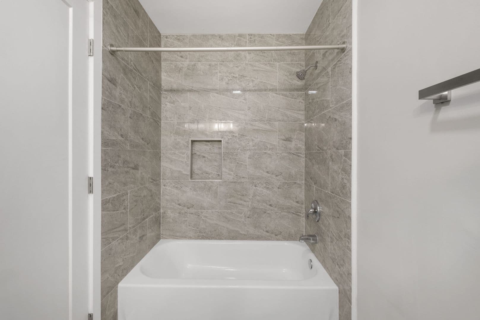 San Diego Apartment: 2429-2445 J St