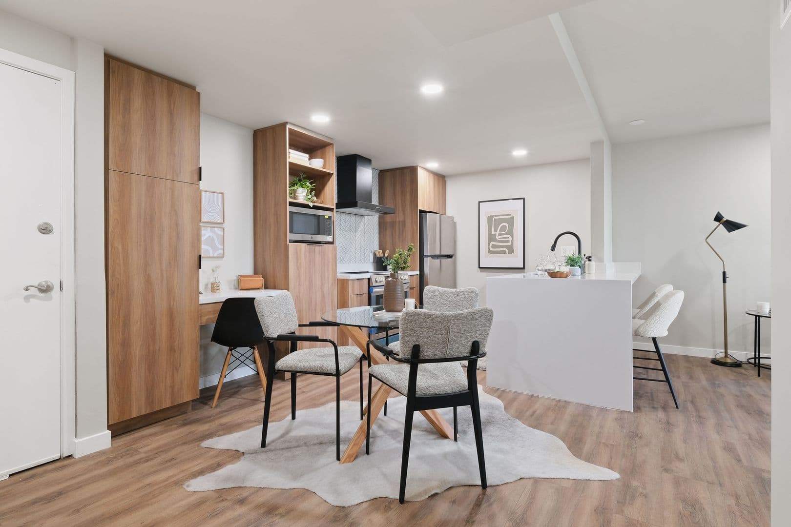 San Diego Apartment: 4043 1st Ave