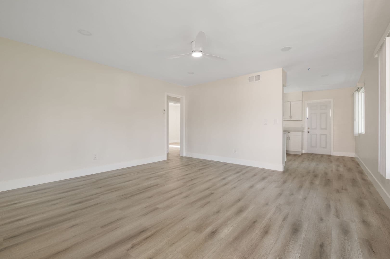 Lemon Grove Apartment: 8619-8686 Sandy Bev Lane