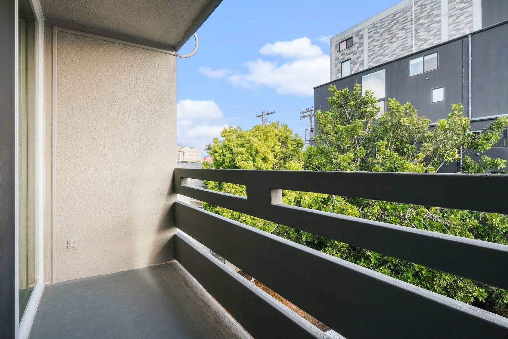 San Diego Apartment: 4043 1st Ave