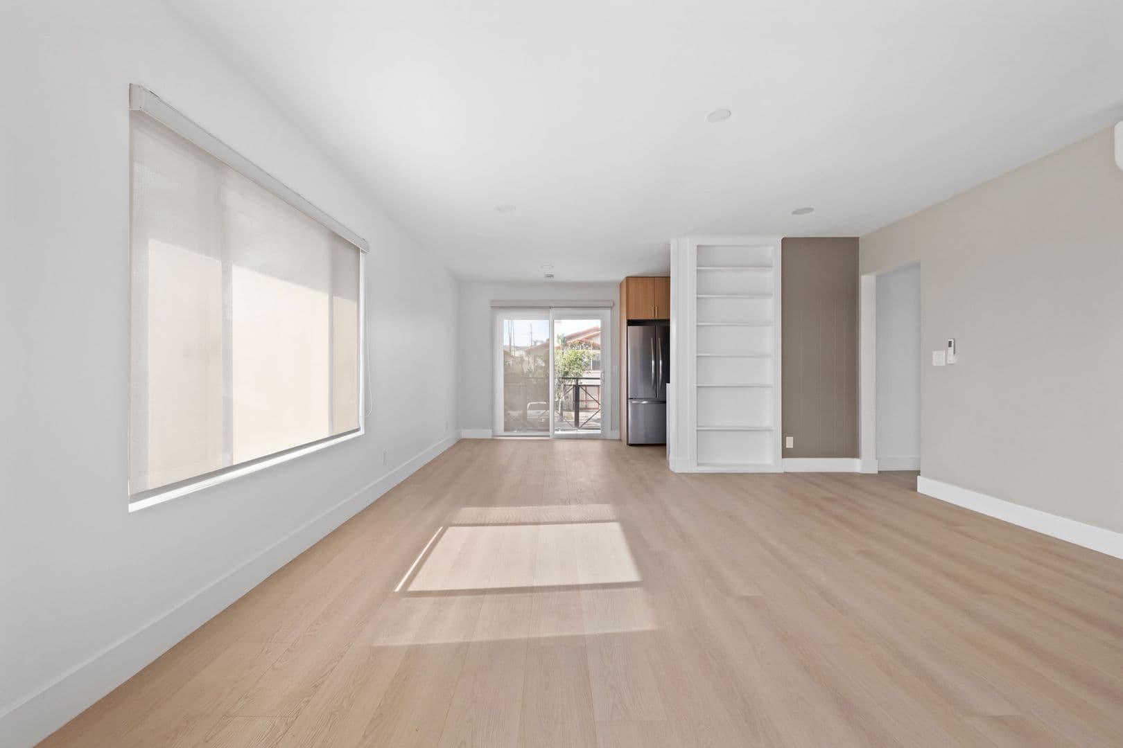 San Diego Apartment: 3983 Iowa Street