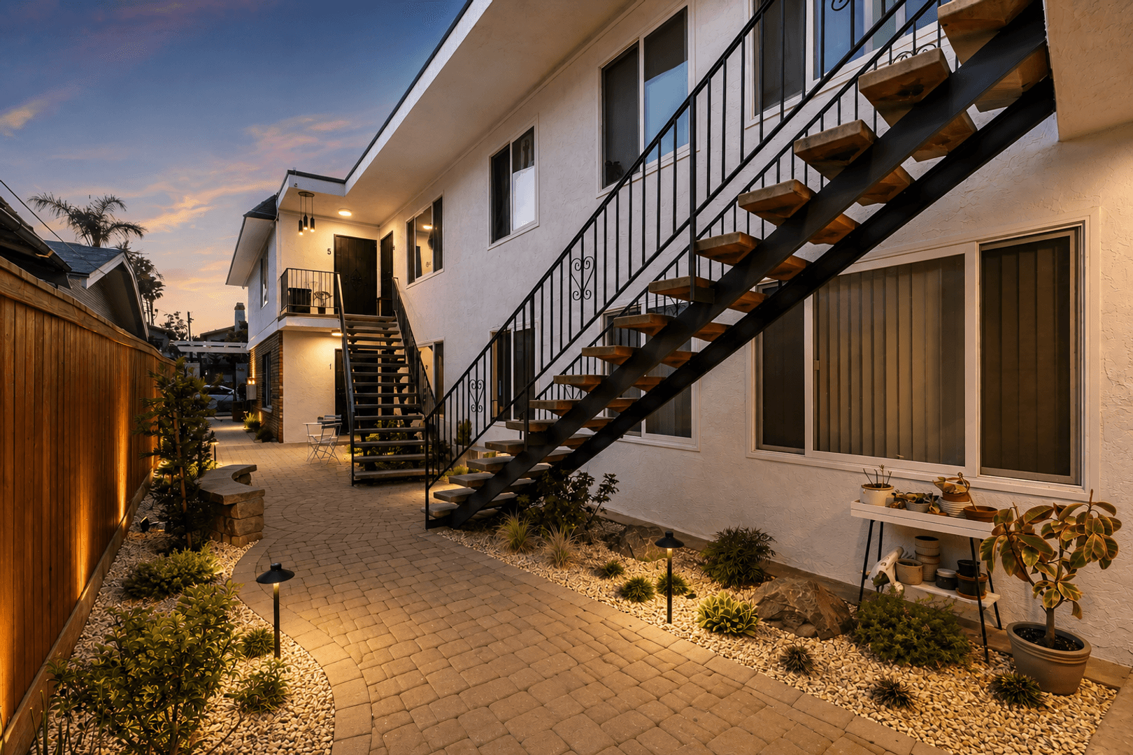 San Diego Apartment: 3983 Iowa Street