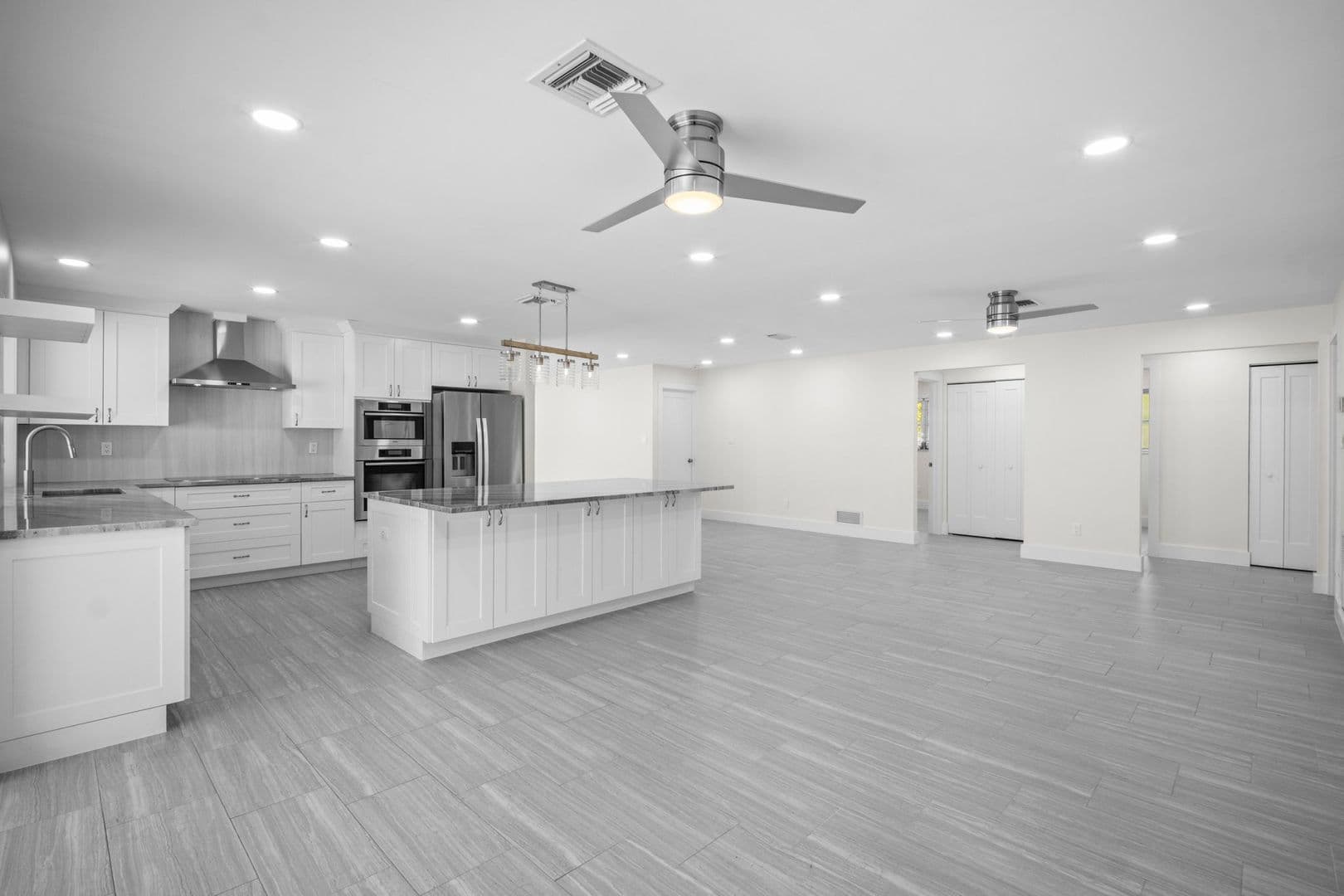 Naples House: 538 Fairway Terrace