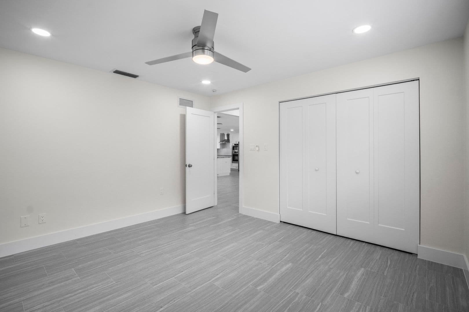 Naples House: 538 Fairway Terrace