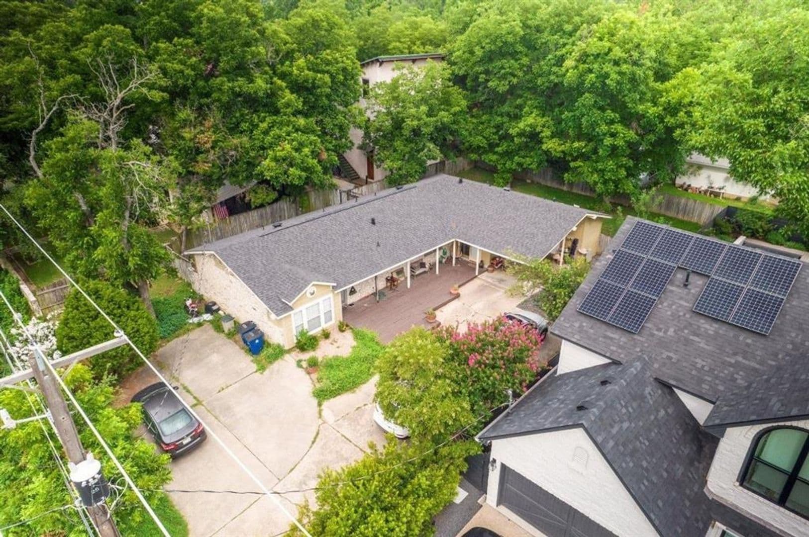 Austin Multiplex: 1104 Kinney Ave