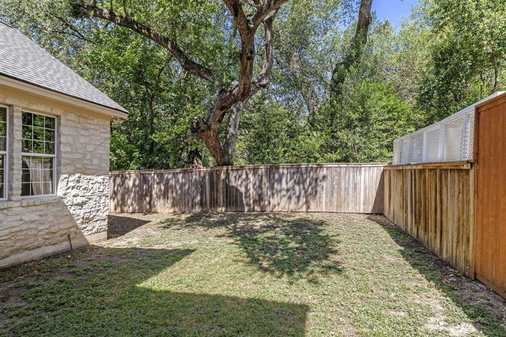Austin House: 3508 Red River St