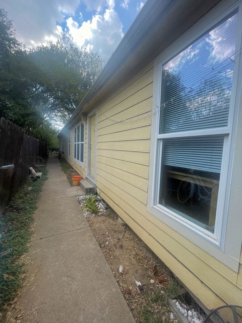 Austin Multiplex: 1410 Harvey St