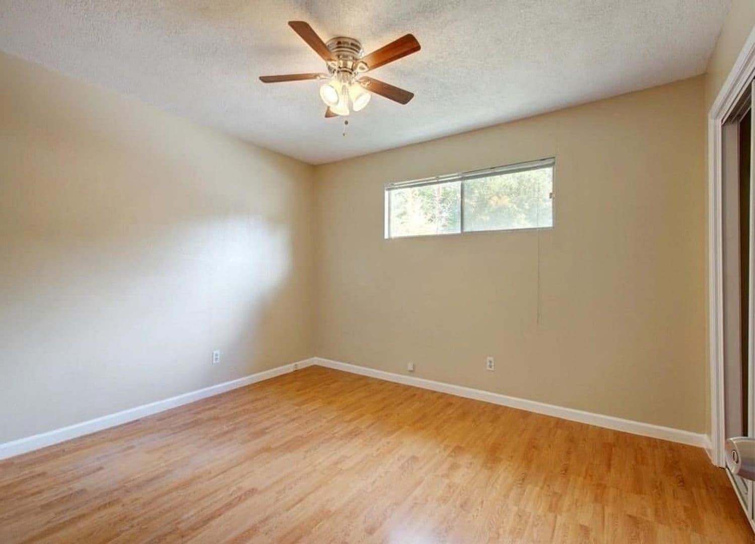 Austin Multiplex: 608 1/2 Genard St