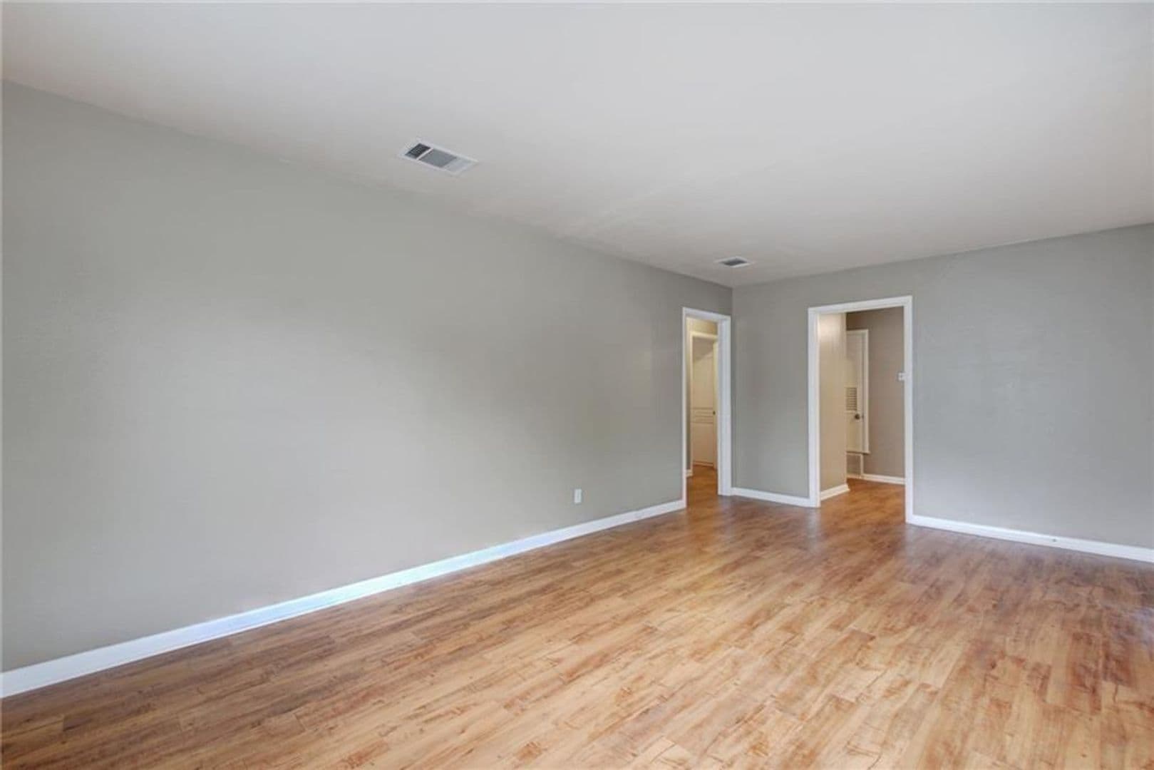 Austin Multiplex: 607 Bellevue Pl