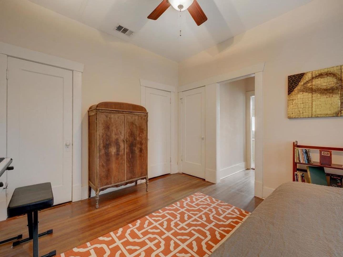 Austin Multiplex: 601 Bellevue Pl