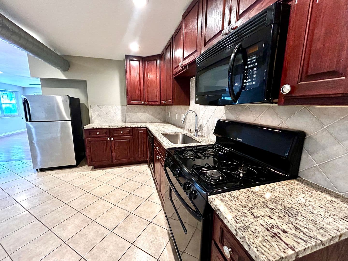 Austin Multiplex: 3305 Clawson Rd