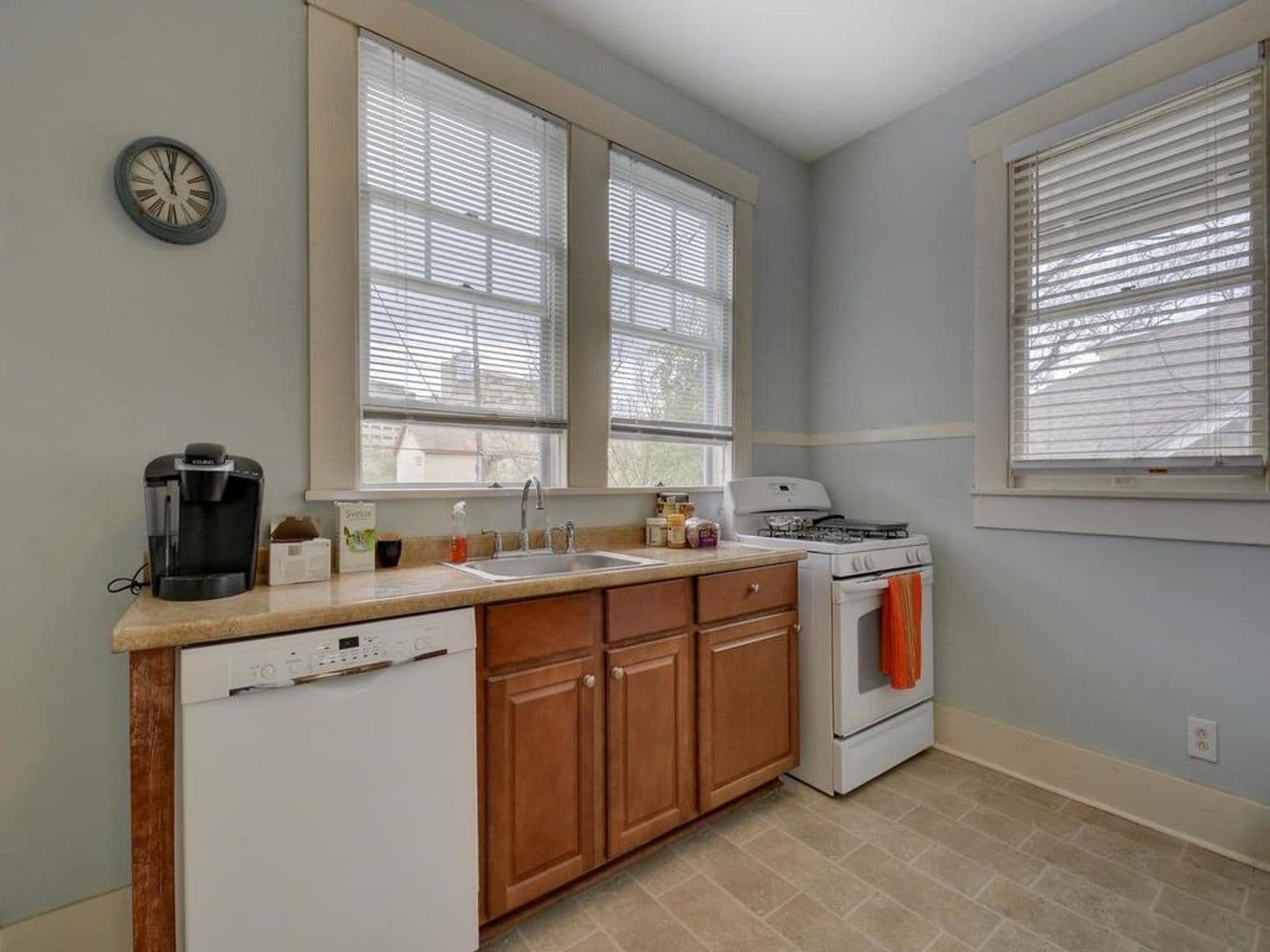 Austin Multiplex: 601 Bellevue Pl