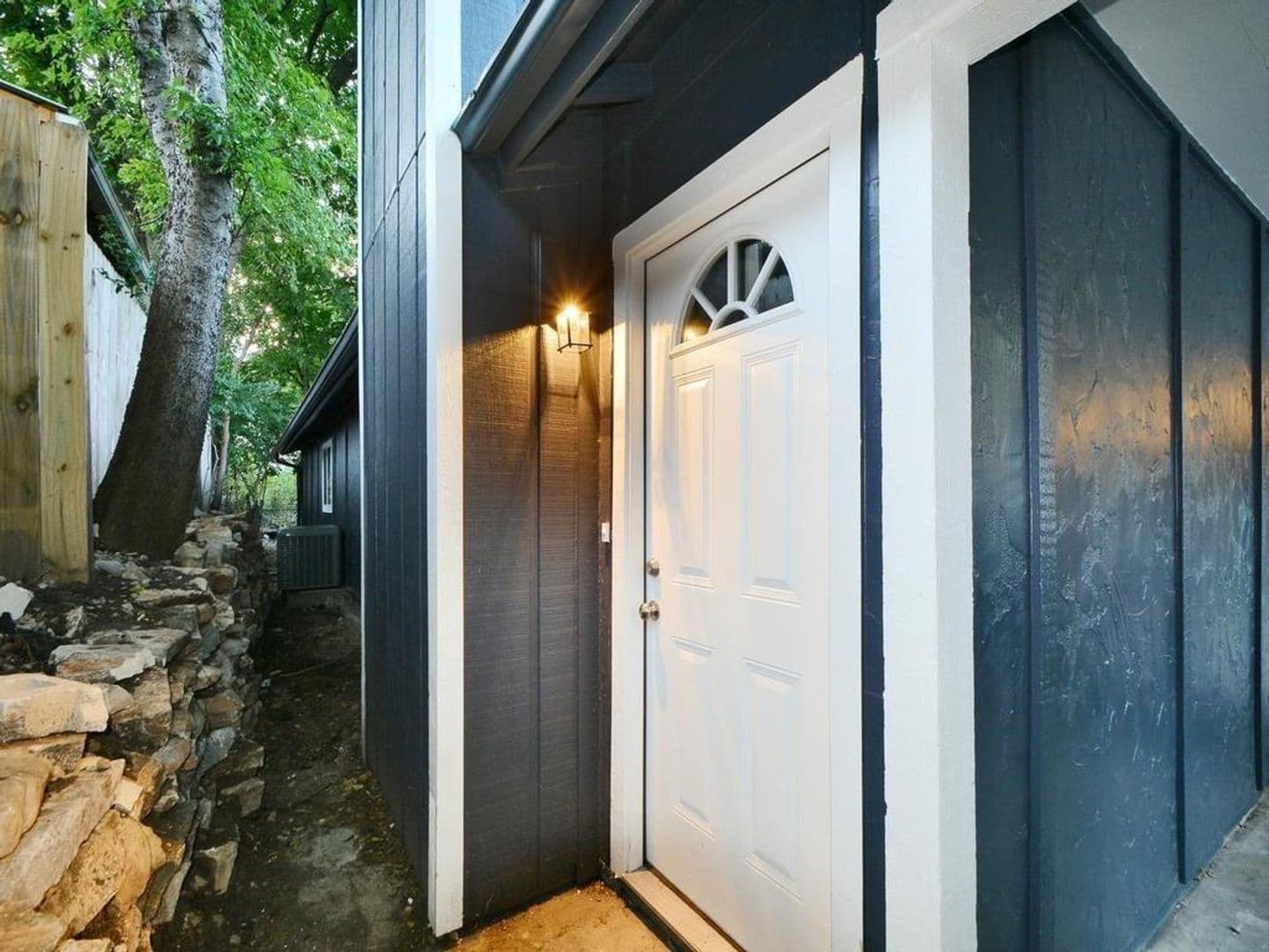 Austin Multiplex: 2706 Parker Lane