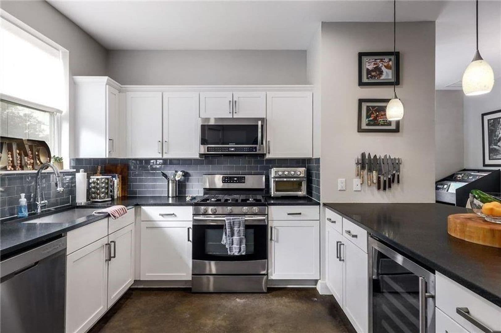 Austin House: 1110 Concordia Ave