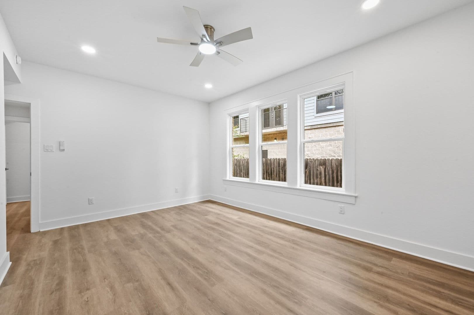 Austin House: 910 W 22nd 1/2 St