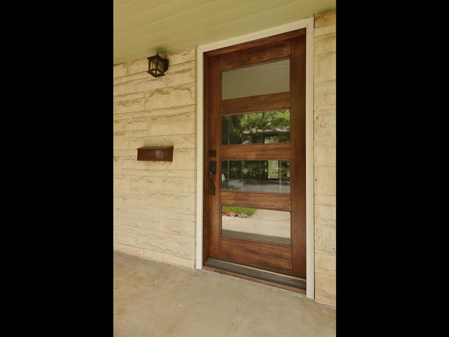 Austin House: 2914 Hampton Rd