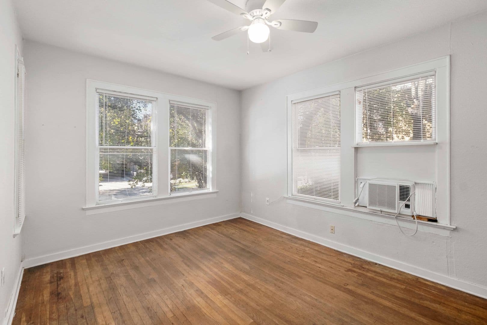 Austin Multiplex: 202 E 31st St