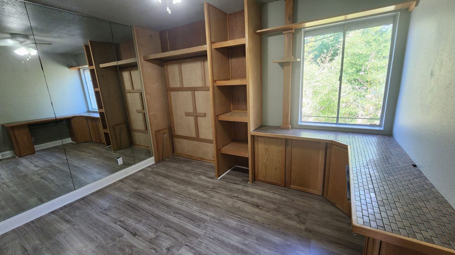 Austin Condo: 1304 Summit St