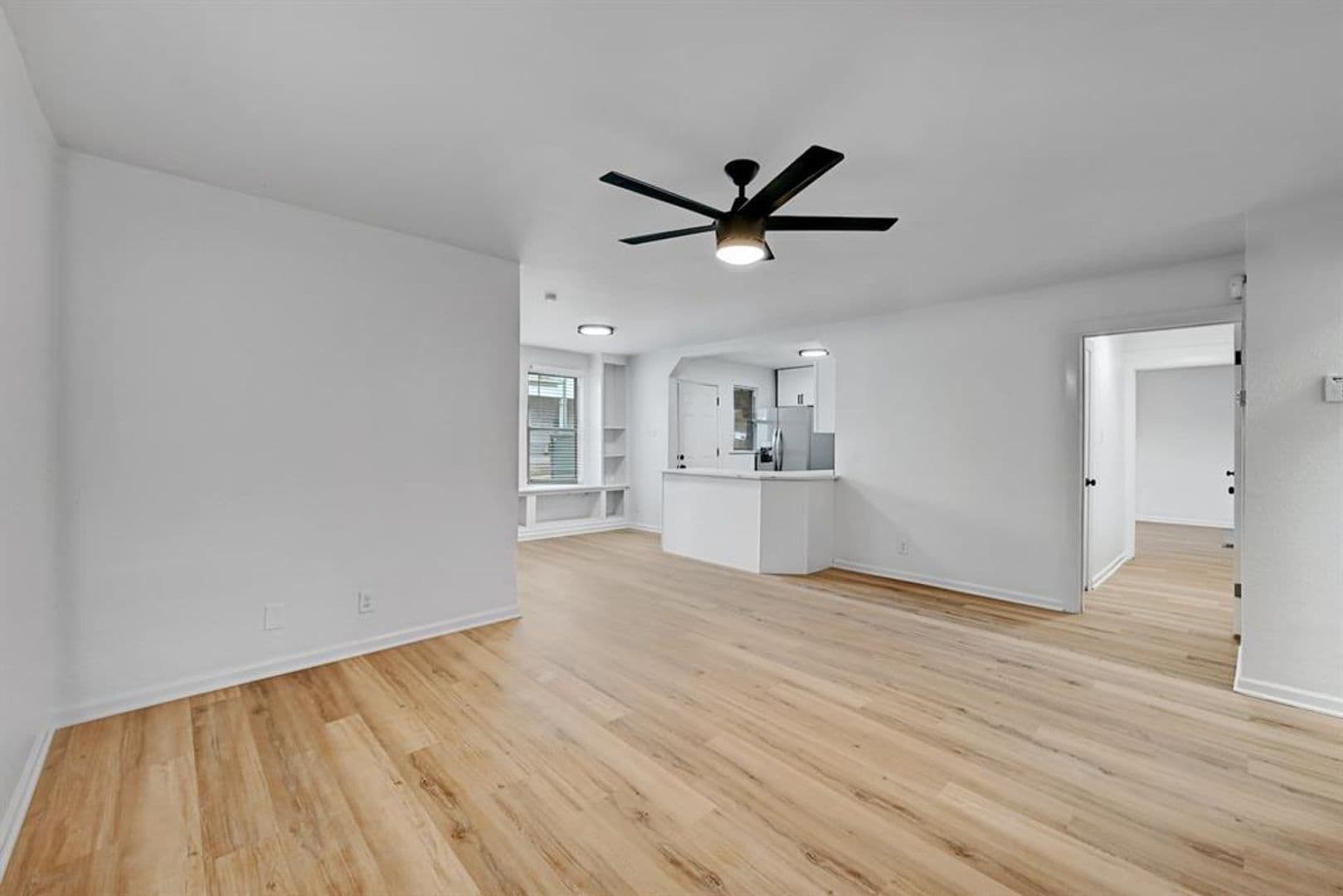 Austin Multiplex: 2305 Longview St