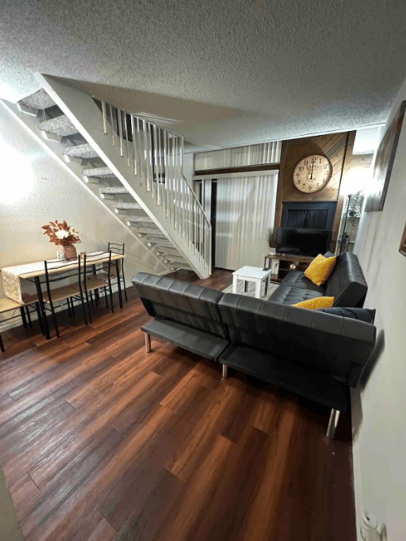 Austin Apartment: 701 W. 25th St