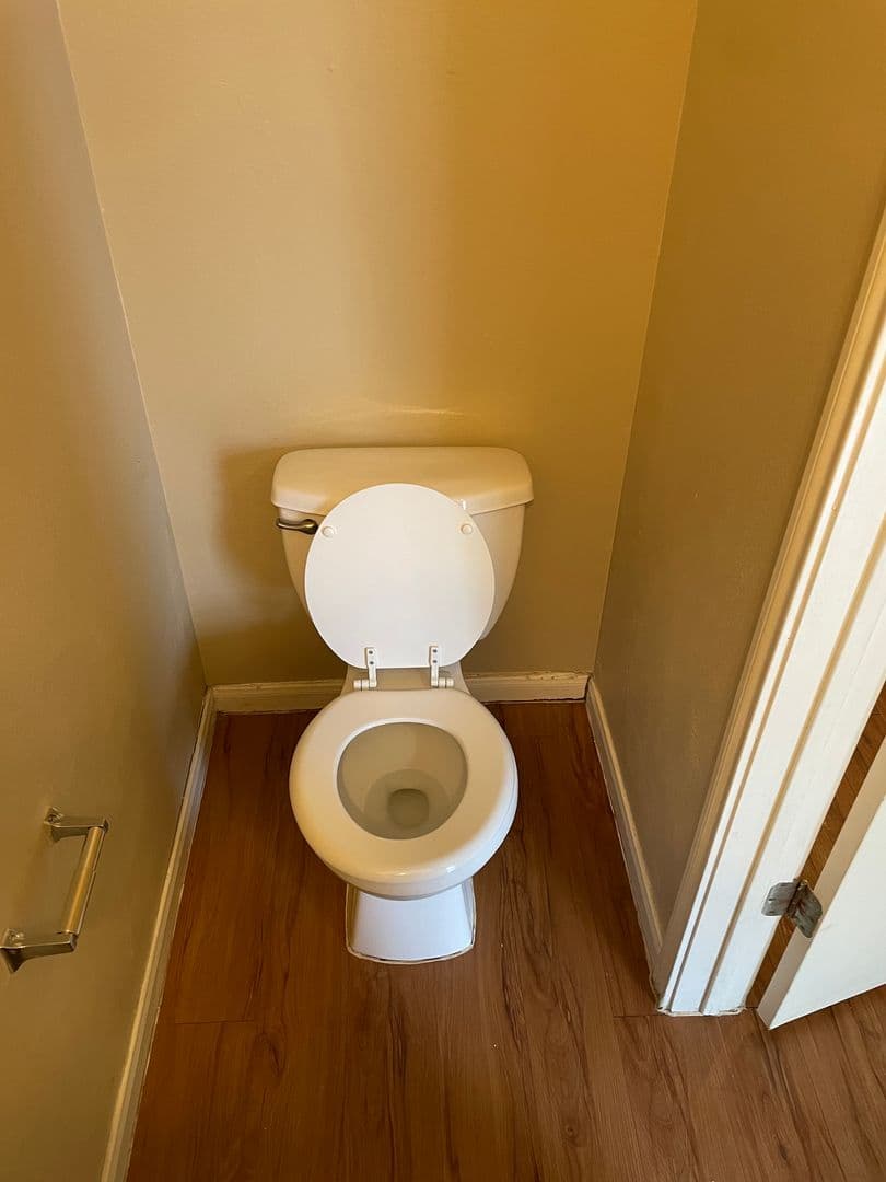 Austin Multiplex: 2400 Riddle Rd - Unit B