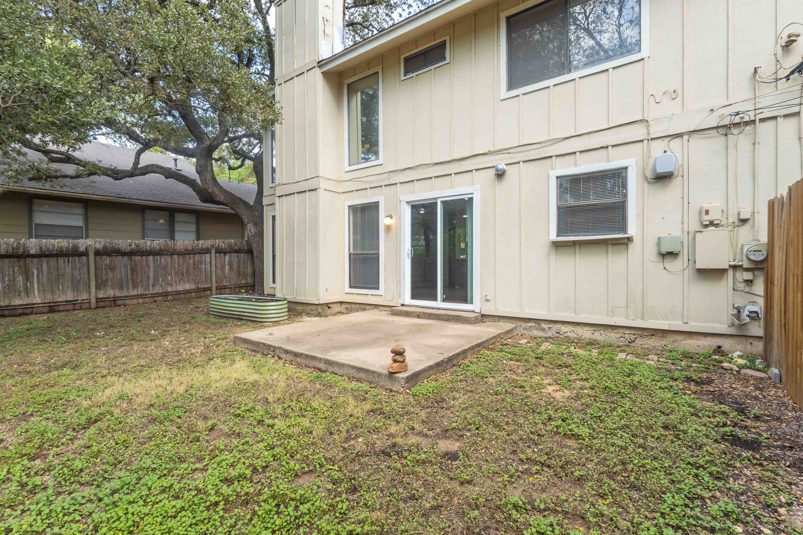 Austin Multiplex: 3901 Knollwood Dr