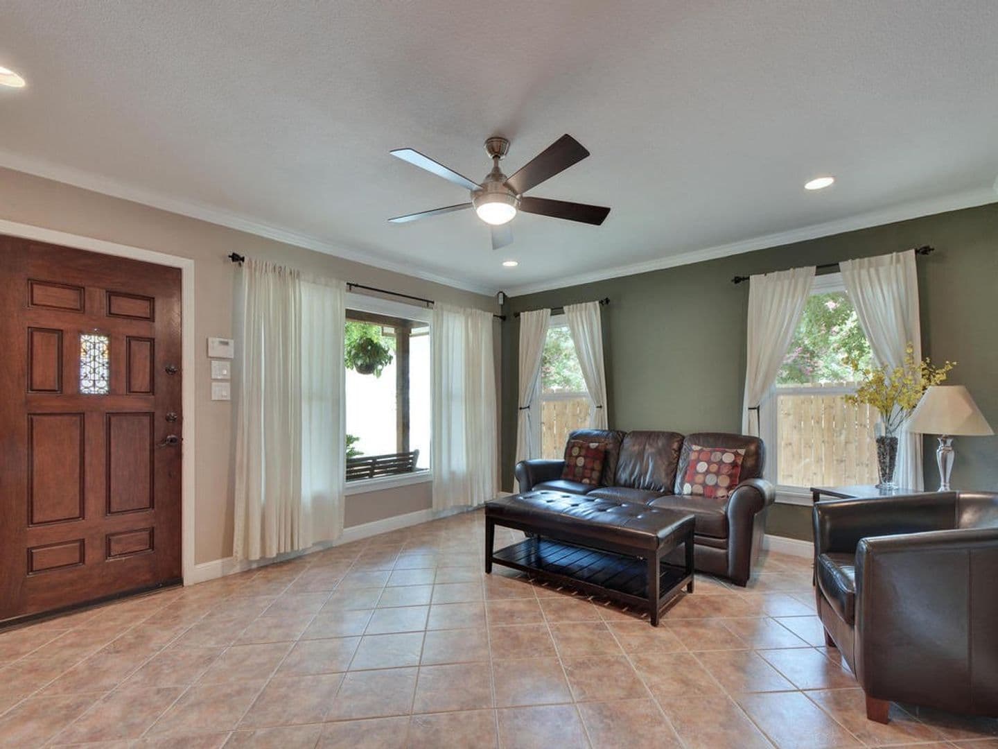 Austin House: 610 W. North Loop