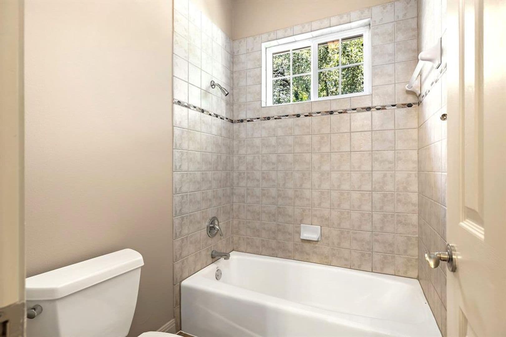 Austin House: 3508 Red River St