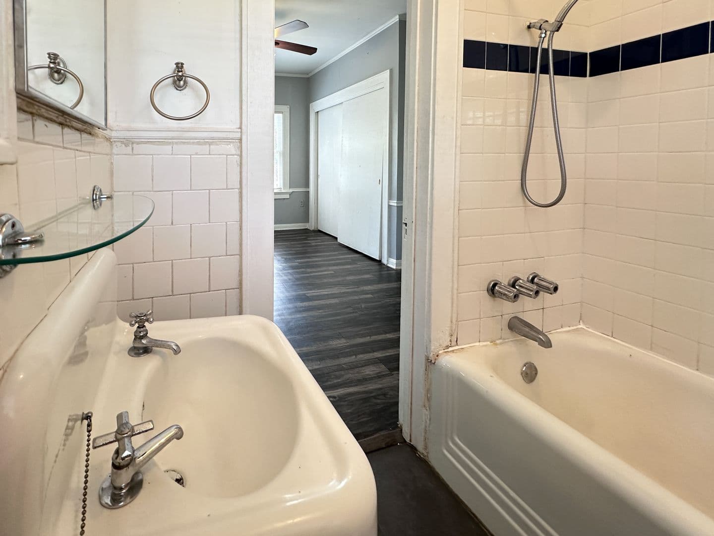 Austin Multiplex: 202 E 31st St