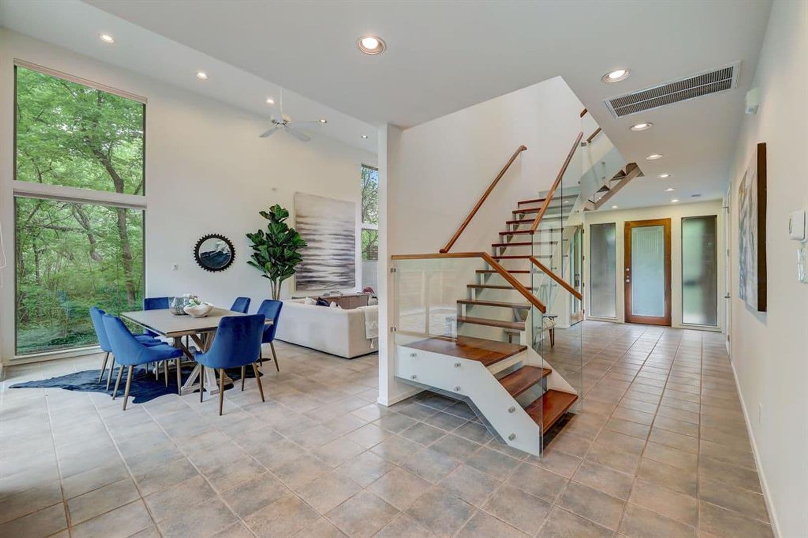Austin House: 805 Leonard St