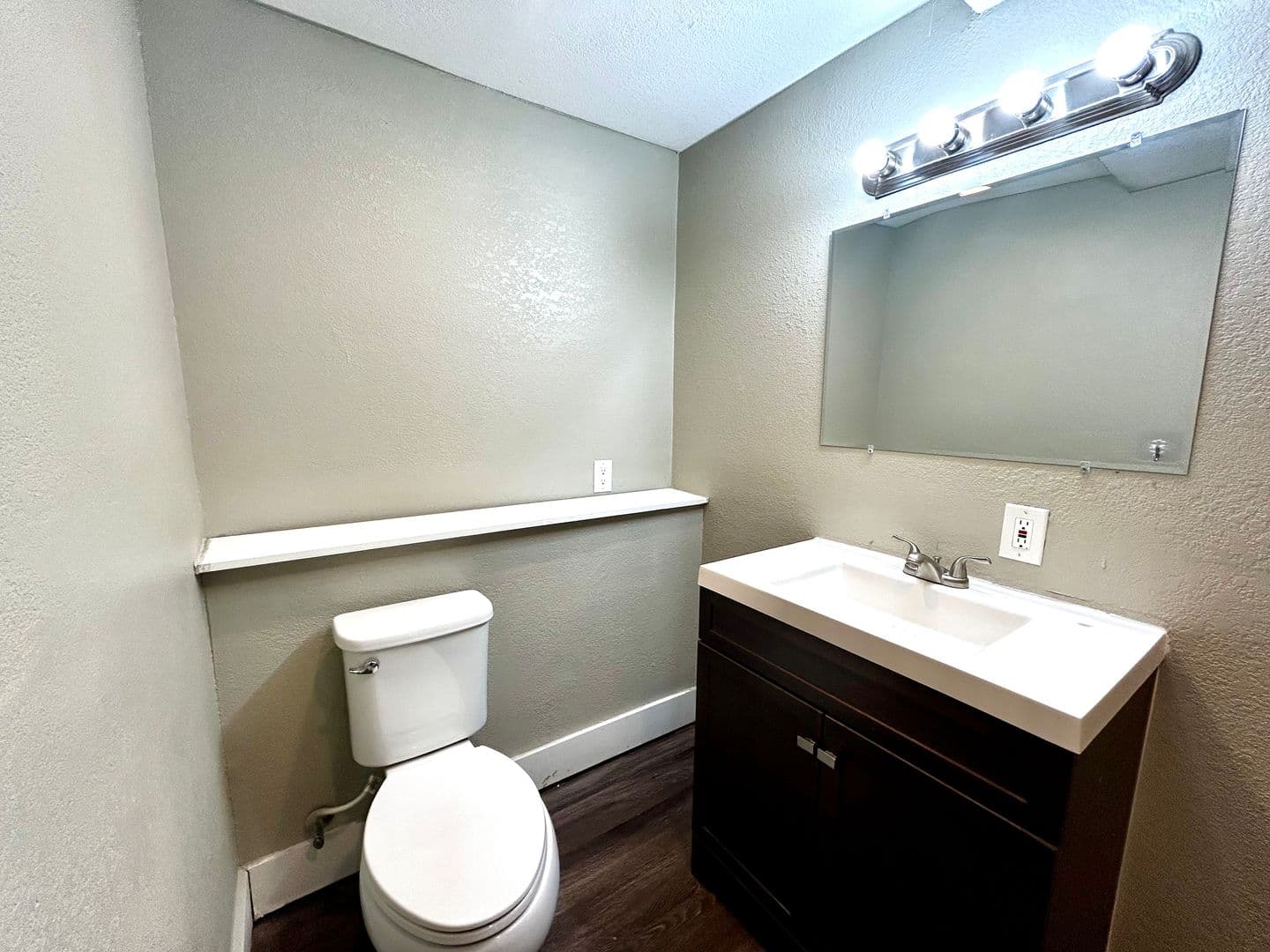Austin Multiplex: 3305 Clawson Rd