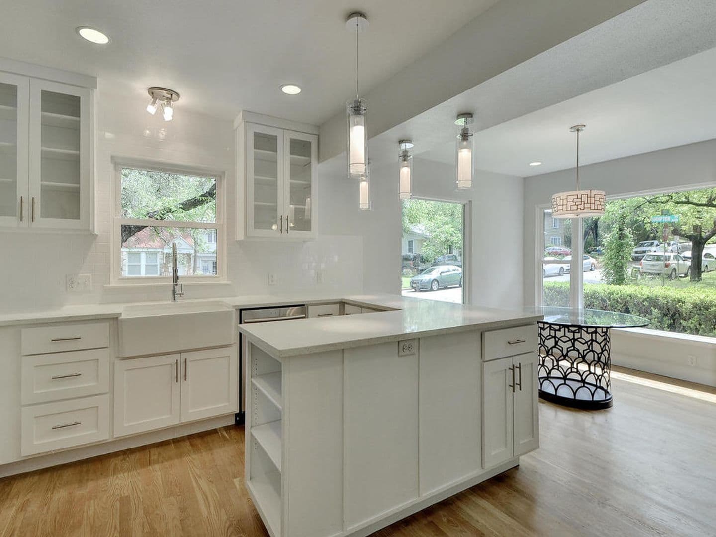 Austin House: 2914 Hampton Rd