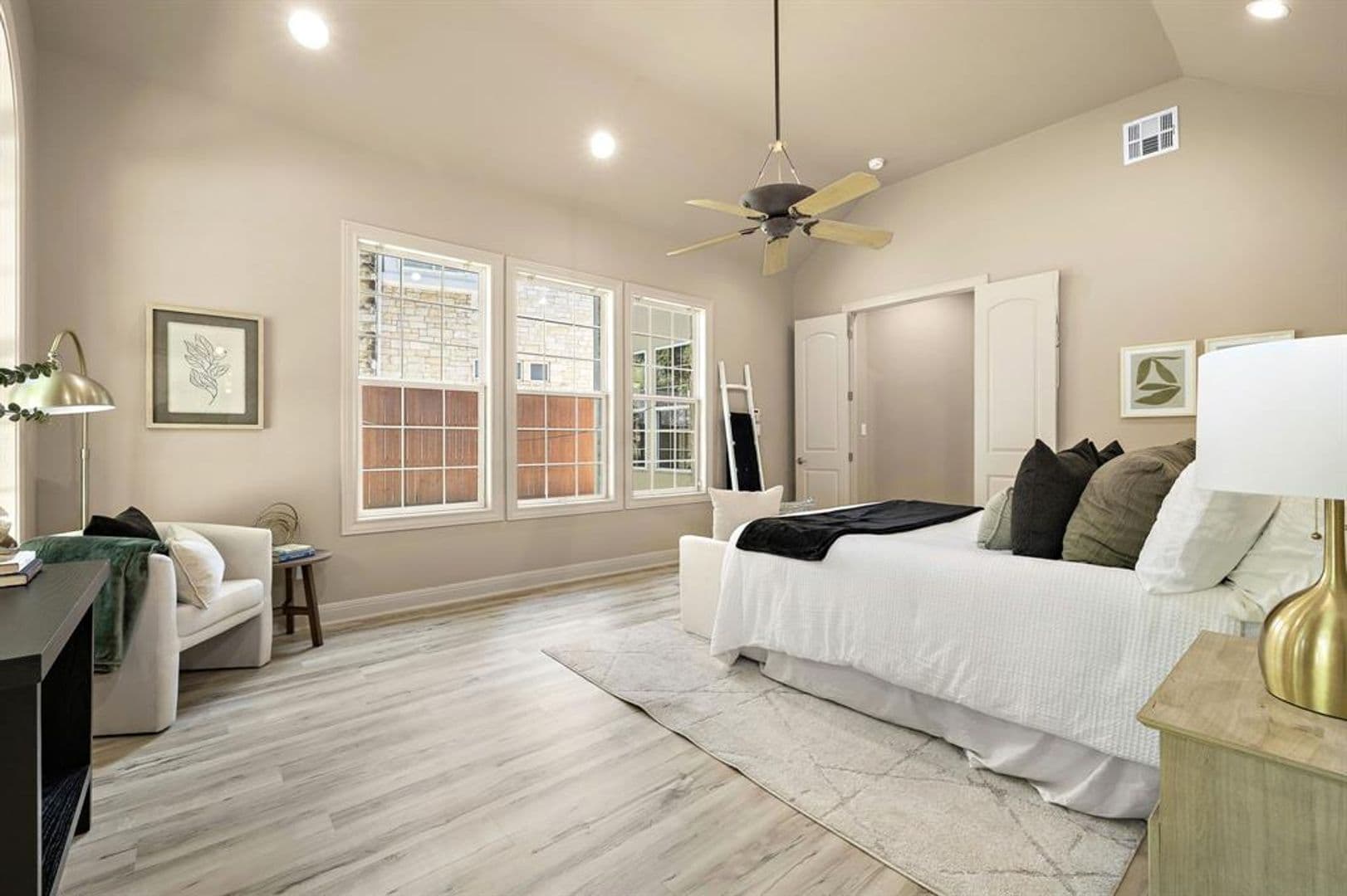 Austin House: 3508 Red River St