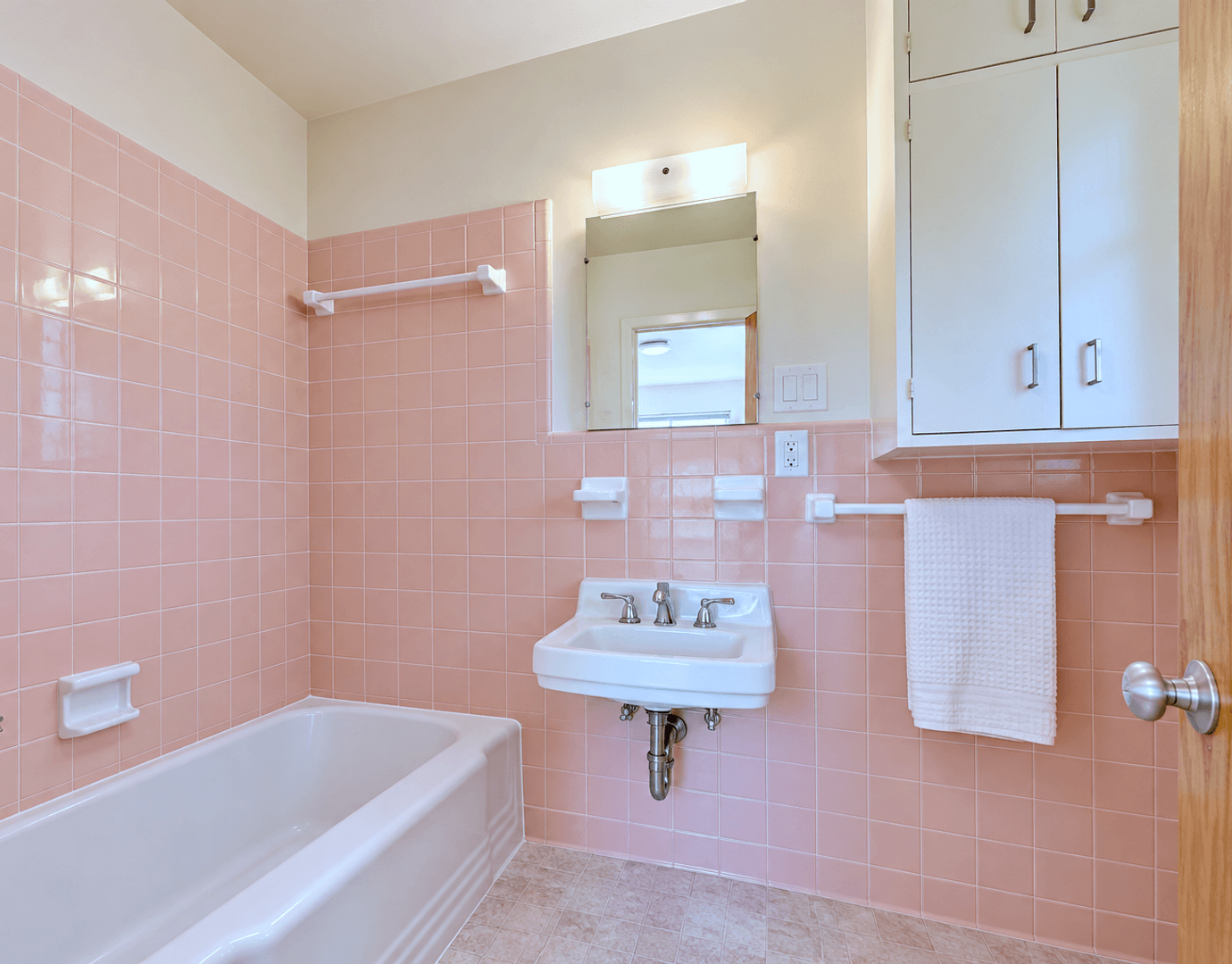 Austin House: 604 Bellevue Pl.