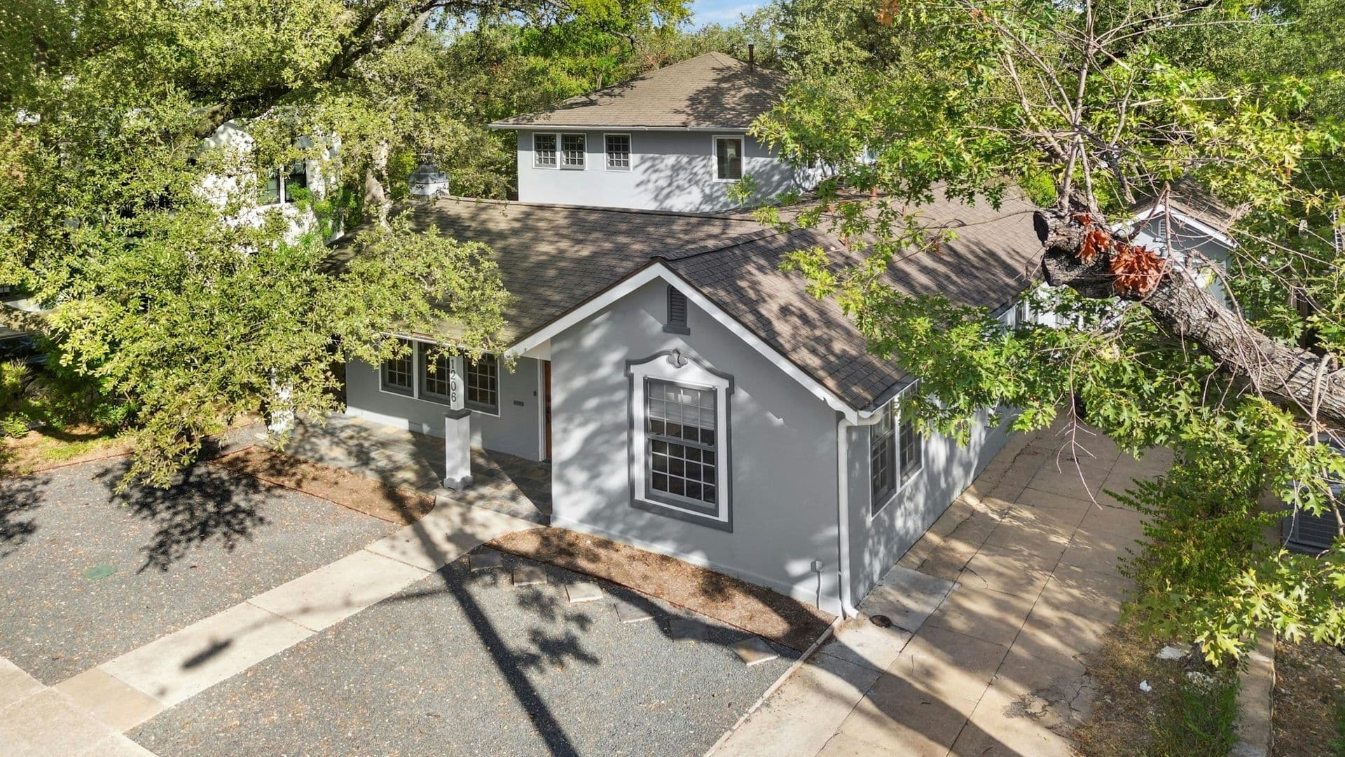 Austin House: 1206 West 22 1/2 Street