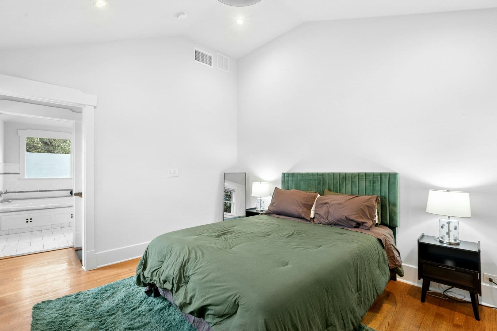 Austin House: 1206 West 22 1/2 Street