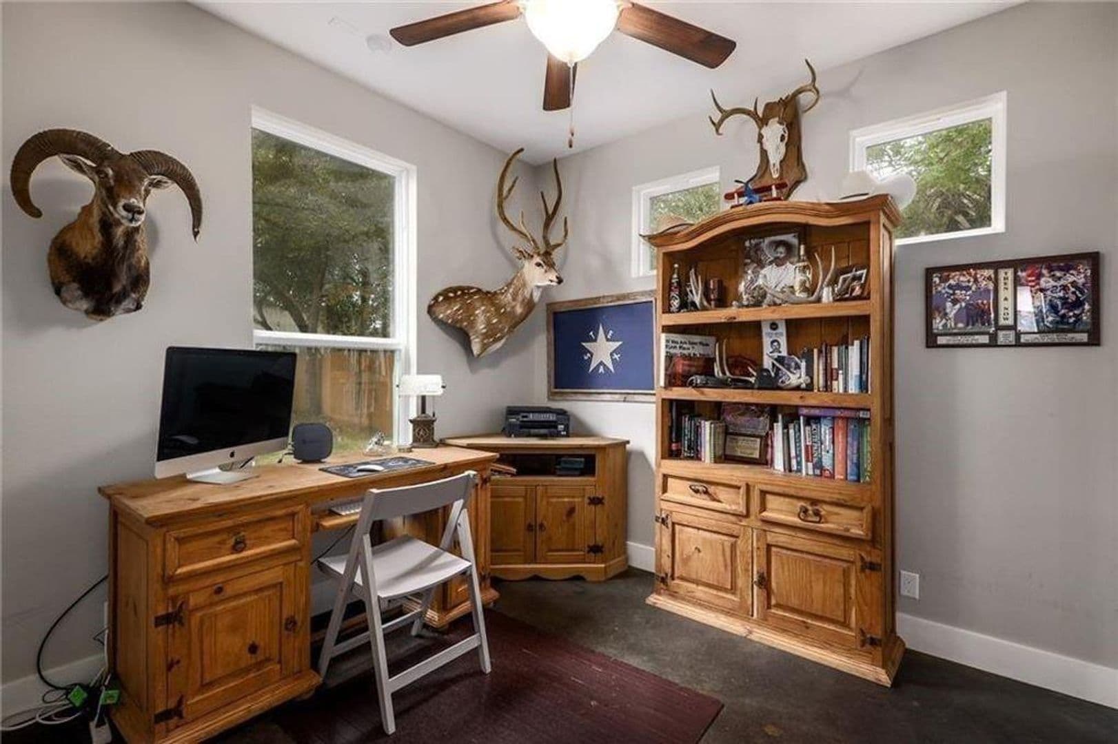 Austin House: 1110 Concordia Ave