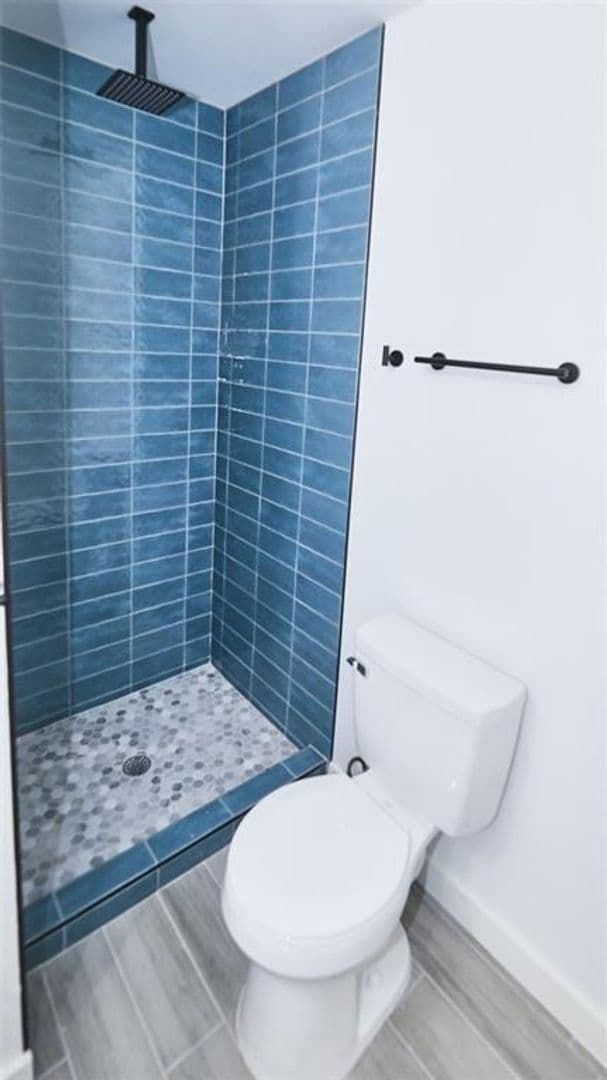 Austin Apartment: 3300 Tom Green St