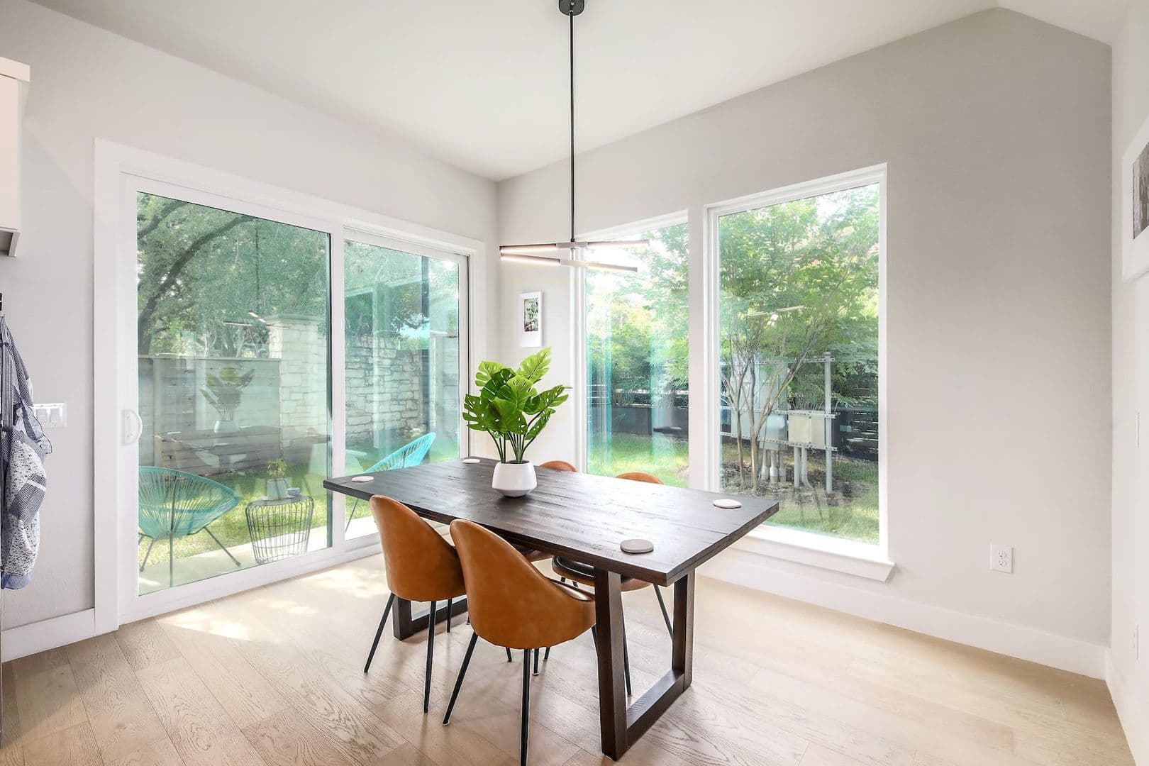 Austin House: 4804 Duval Rd