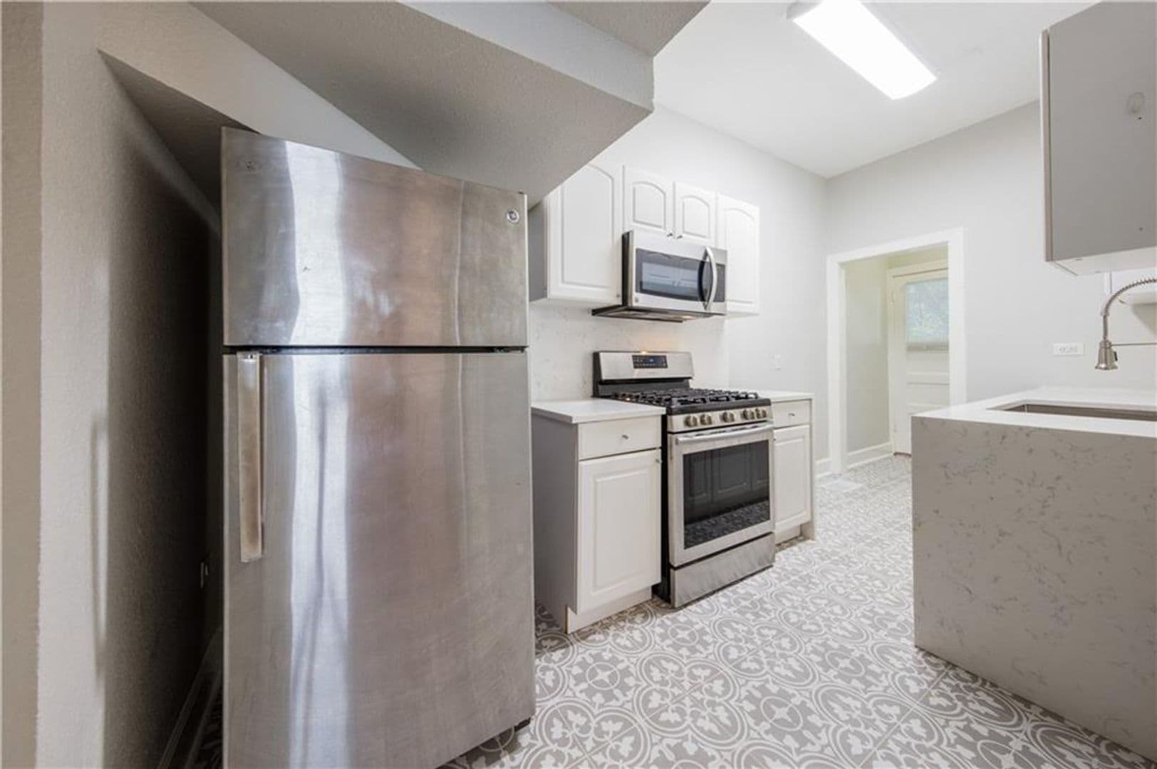 Austin Multiplex: 405 E 32nd St