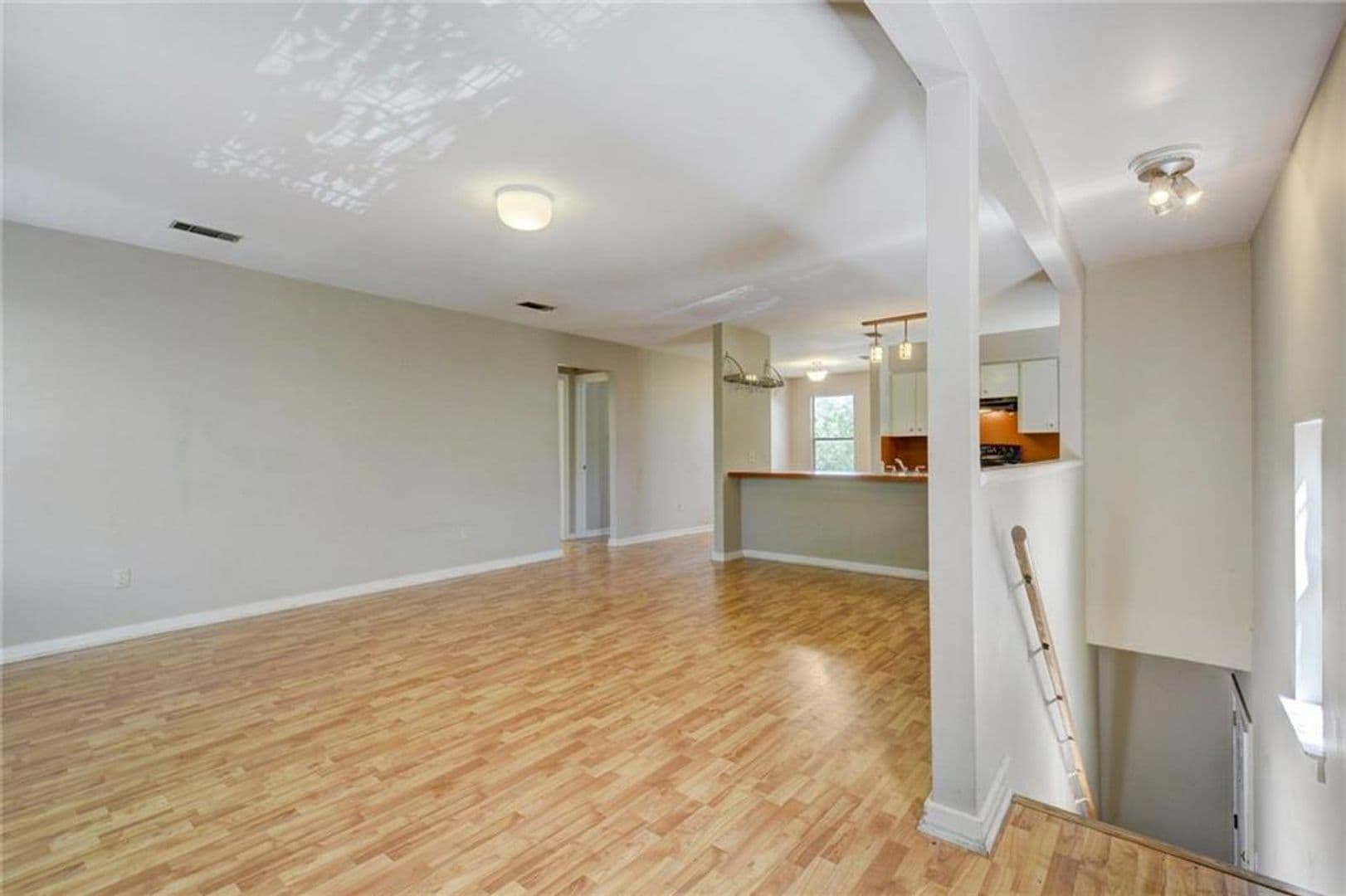 Austin Multiplex: 1305 Lorrain St - Unit E
