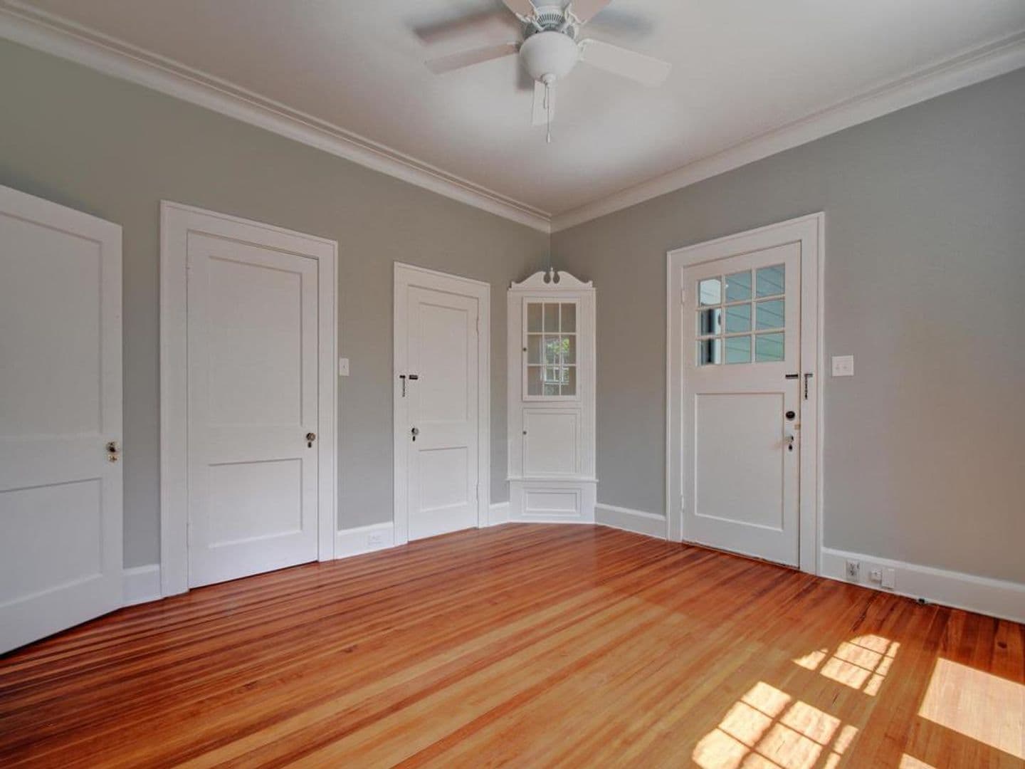 Austin House: 1203 W 22nd 1/2 St